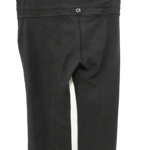 GAP Fit - Slim Straight | medium | Black Leggings - Picture 12 of 16